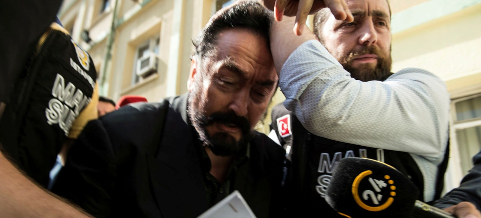 Adnan Oktar örgütüne "kasa" operasyonu!
