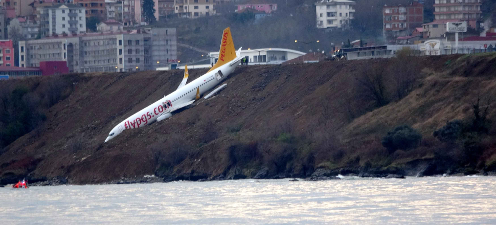Trabzon'da pistten çıkan uçak, millet kıraathanesi oluyor