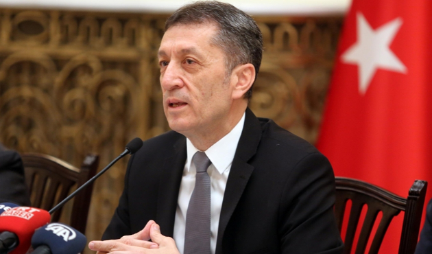 Bakan Selçuk, atama bekleyen öğretmenlerle görüştü