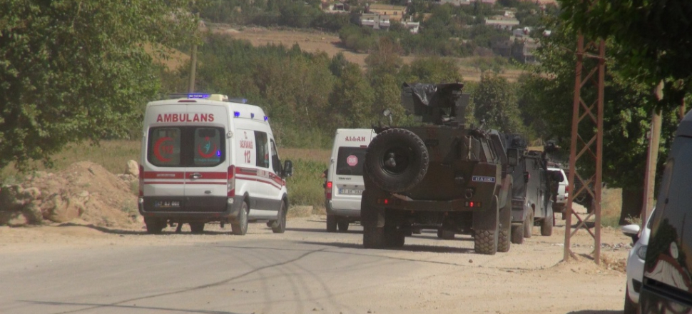 Mardin'de askeri aracın geçişi sırasında patlama