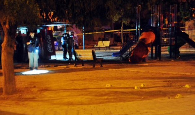 Çocuk parkına ateş açtılar: 3 yaralı...