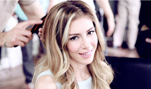 Sinem Kobal'ın makyajsız fotoğrafına yorum yağmuru