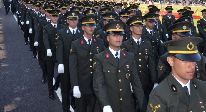 TSK'da bir ilk! Astsubaylıktan generalliğe yükseldi..