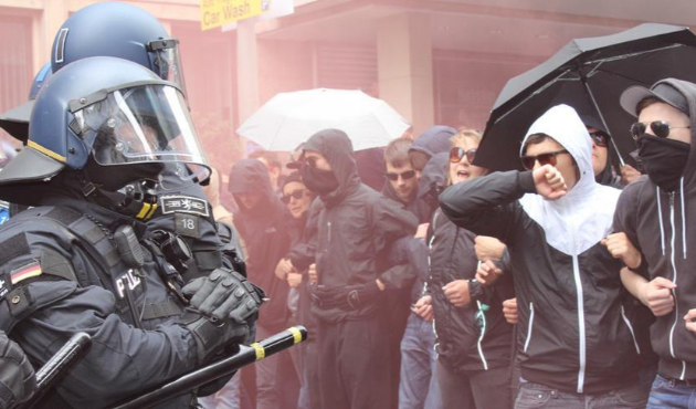 Irkçı gösteriler Alman iş dünyasını endişelendirdi