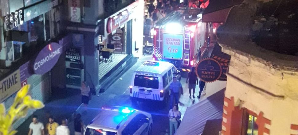 Kadıköy'de Kilise önünde korkutan patlama...