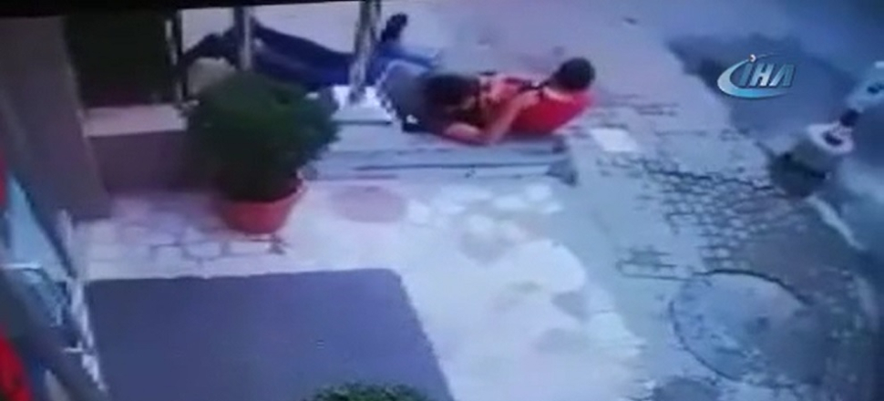 Polisle astsubayın ölümüne kavgası kamerada!