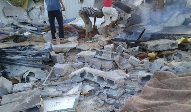 Libya'da mülteci kampına füze düştü...