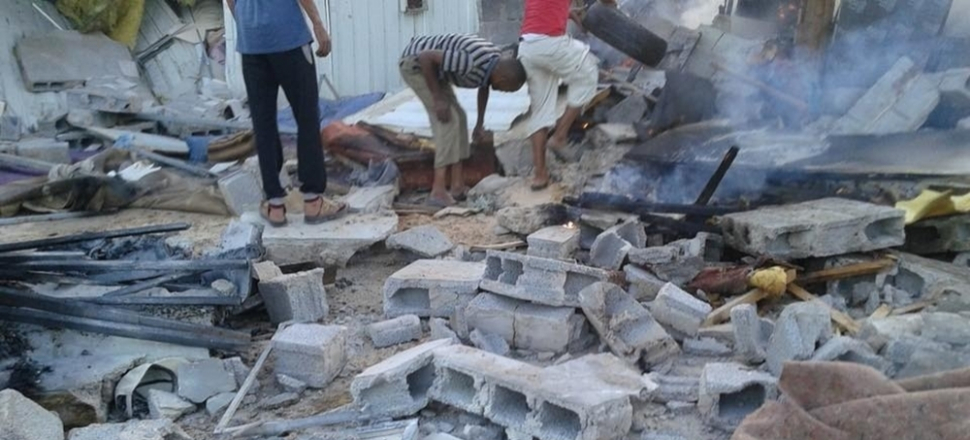 Libya'da mülteci kampına füze düştü...