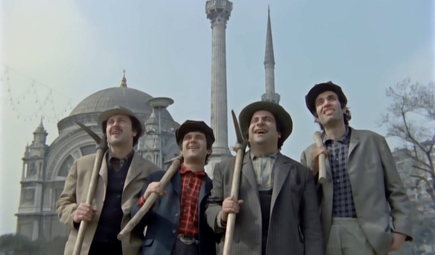 "Salak milyoner" filmi Yedikule'de gerçek oldu!
