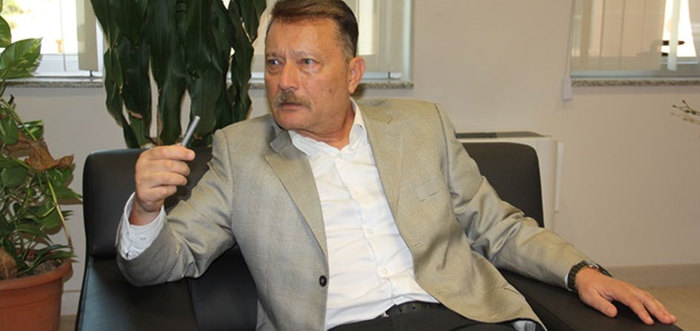 Saatler önce uyarmış!  Darbeyi haber veren Albay