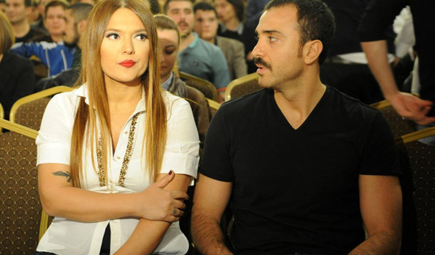 Demet Akalın'ın yuvası borçlar nedeniyle çatırdıyor!