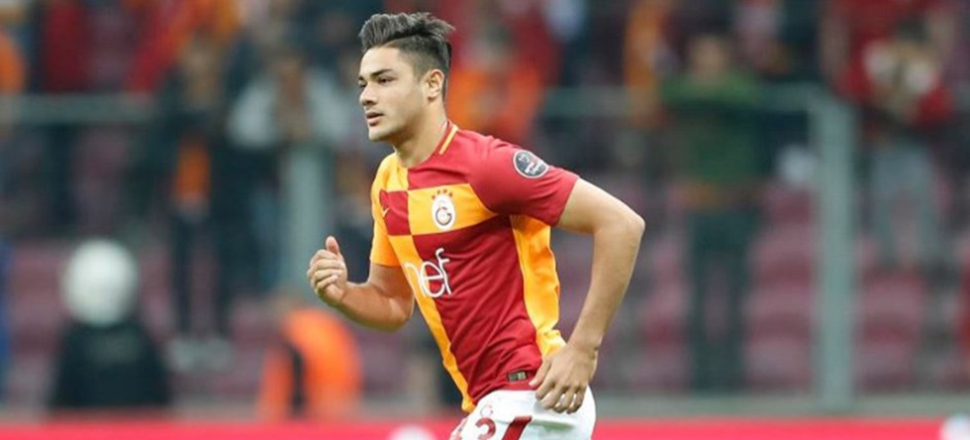 Galatasaray'da defans hattı değişiyor!