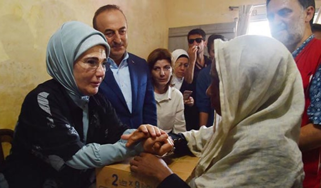 Emine Erdoğan'a "İnsani Hizmet Takdir Ödülü"