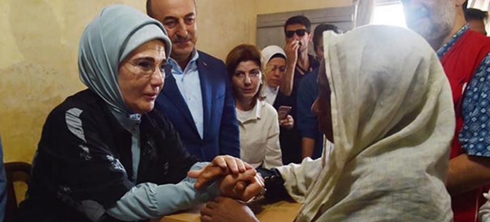 Emine Erdoğan'a "İnsani Hizmet Takdir Ödülü"