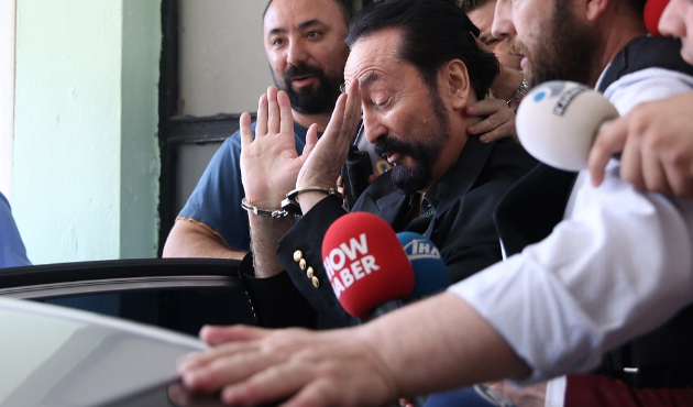 FETÖ gizli tanıkları Adnan Oktar'a sızdırmış!