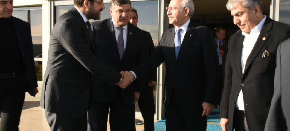 CHP'de "İşçileri nasıl dövelim" zirvesi...