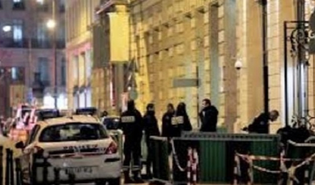 Suudi prenses Paris'te soyuldu!
