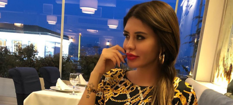 Hukuk bürosu açan şarkıcının ilk hedefi eski sevgilisi oldu!