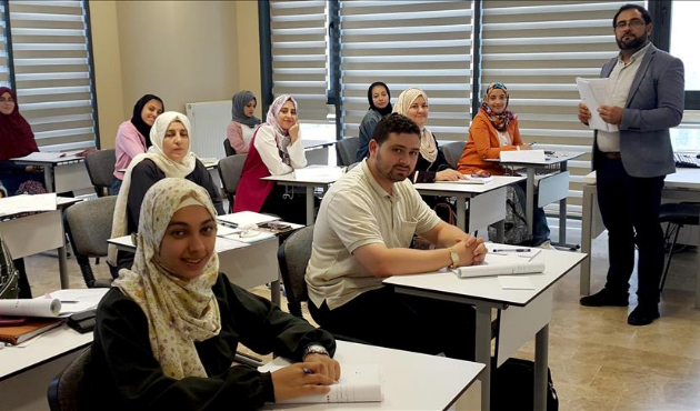 Arap öğrenciler dillerini Türkiye'de geliştiriyor!