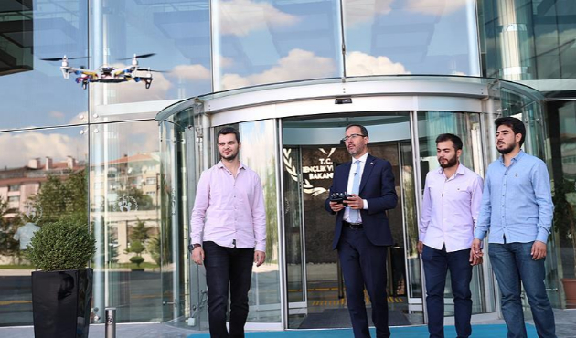 Bakan Kasapoğlu'ndan TEKNOFEST İstanbul daveti!