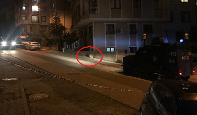 Ataşehir'de sokakta 2 el bombası bulundu!
