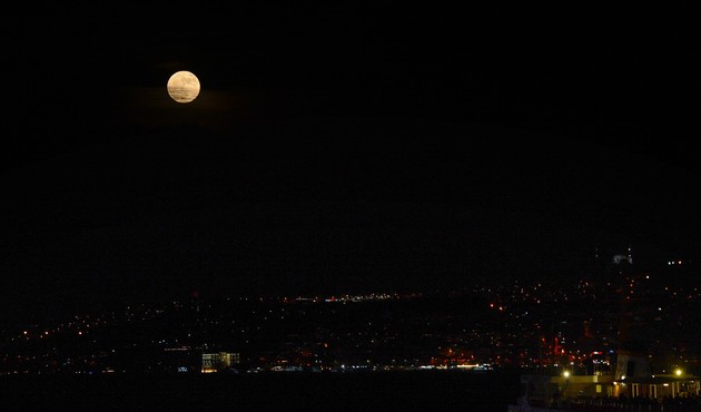 İstanbul'dan ''Süper Ay'' manzaraları...