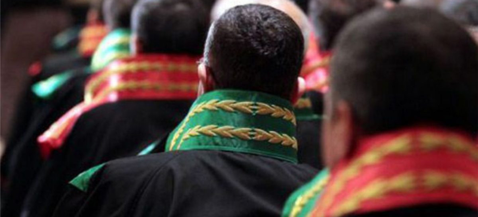 "Siz iktidardan indirin, bakın nasıl yargılıyoruz"