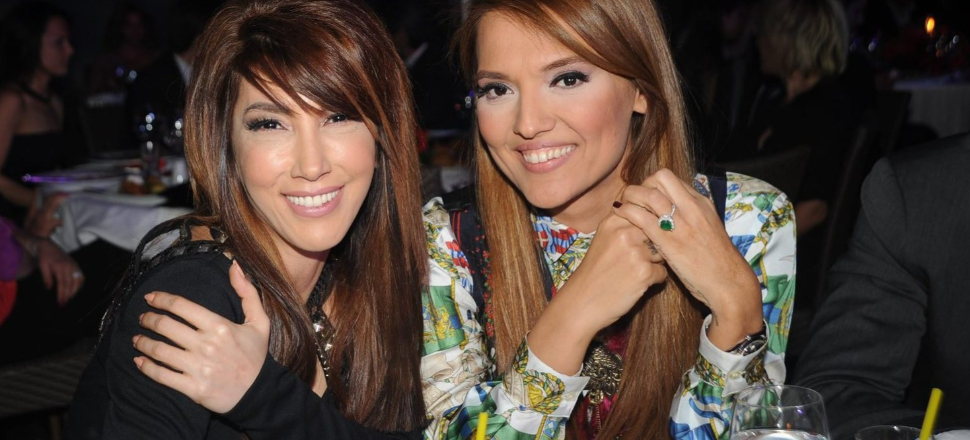 Hande Yener gelen Demet Akalın sorusuyla gerildi!