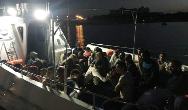 Çok sayıda göçmen ve göçmen kaçakçısı yakalandı!