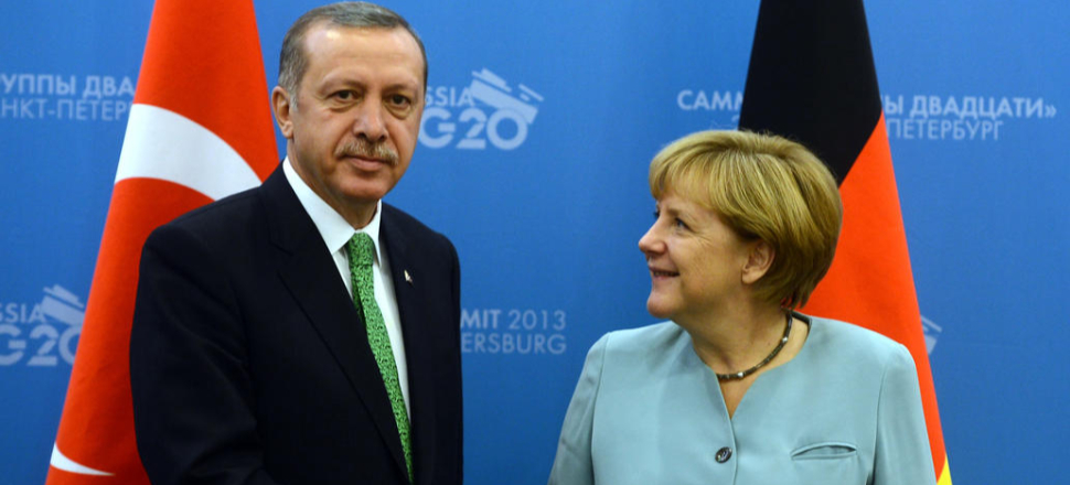 Merkel'den Türkiye'ye iş birliği mesajı!