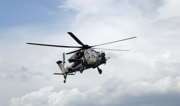 Afganistan'da helikopter düştü!
