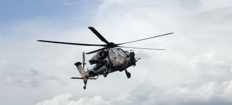 Afganistan'da helikopter düştü!
