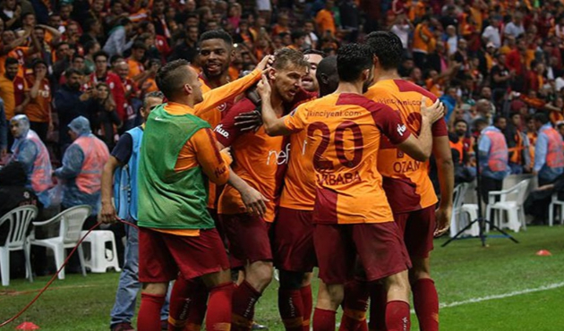 Son şampiyon zirveyi kaptı!