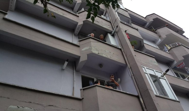 Daireden koku gelmeye başlayınca ortaya çıktı!