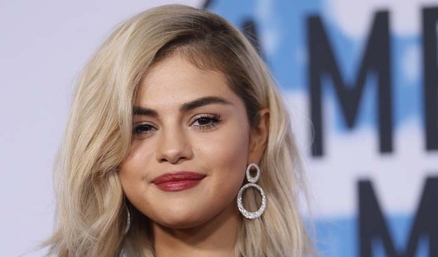 Selena Gomez 'yılın kadını' seçildi!