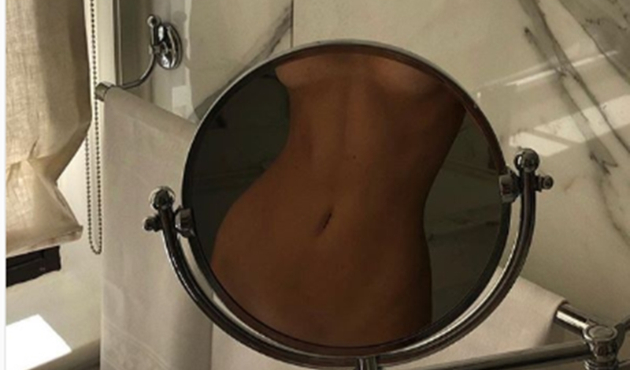 Kendall Jenner'den çıplak paylaşım...