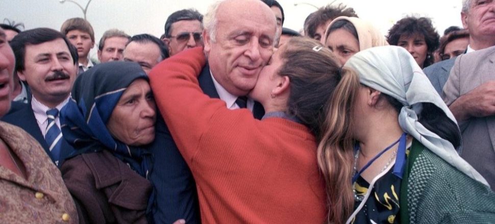 AP ve DYP'nin ağır topları parti kuruyor!