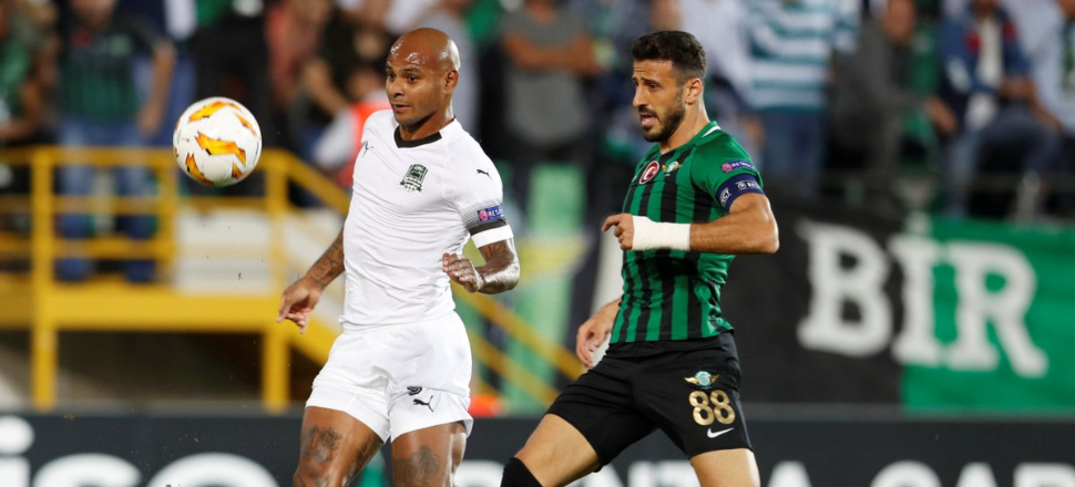 Akhisarspor direklere takıldı!