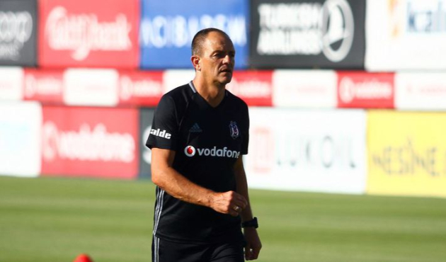 Beşiktaş'ın kaleci antrenöründen flaş sözler!