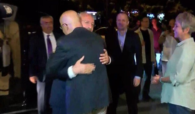 Kılıçdaroğlu, Enis Berberoğlu ile bir araya geldi!
