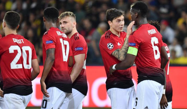 Manchester United deplasmanda şov yaptı!