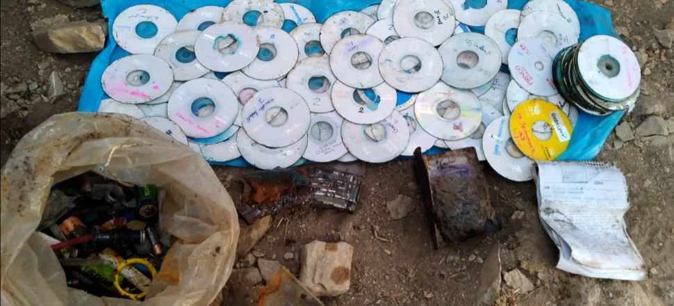 PKK'nın ininde 200 CD ile not defteri bulundu!