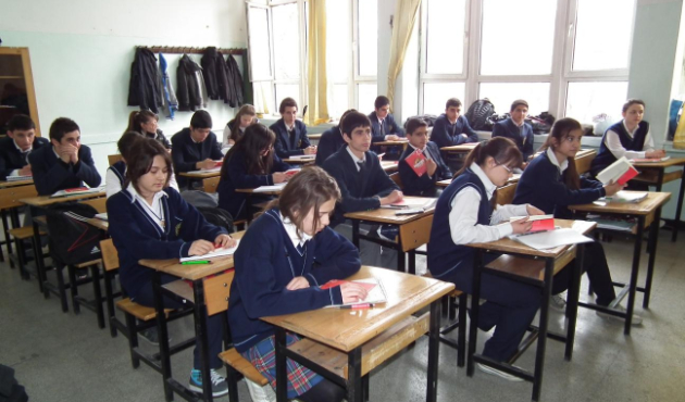 O yaşa gelip mezun olmayanlar okuldan atılacak!