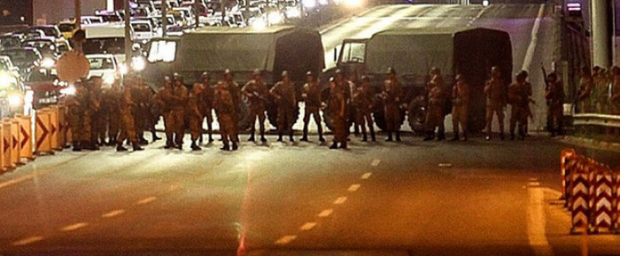 Herkes onu merak ediyor! Darbenin seyrini değiştiren gizemli binbaşı