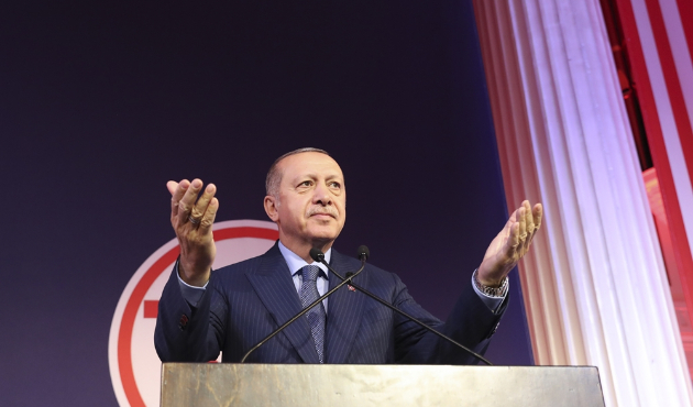 Başkan Erdoğan Fırat'ın Doğusu'nu işaret etti...