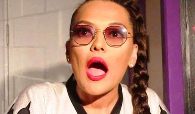 Demet Akalın'ın hayranına ettiği küfür ağızları açık bıraktı!