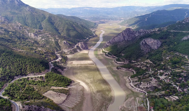 Türkiye'nin en büyük 5. barajıydı! Şimdi bu halde