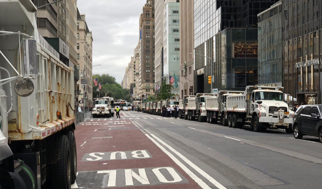New York'taki kamyonların sırrı...