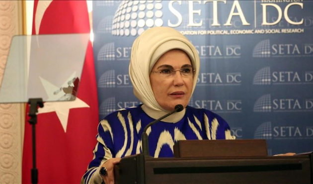 Emine Erdoğan: Kadınlara şans verin...