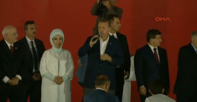 Son dakika! Erdoğan'dan 'demokrasi nöbetlerine devam' talimatı